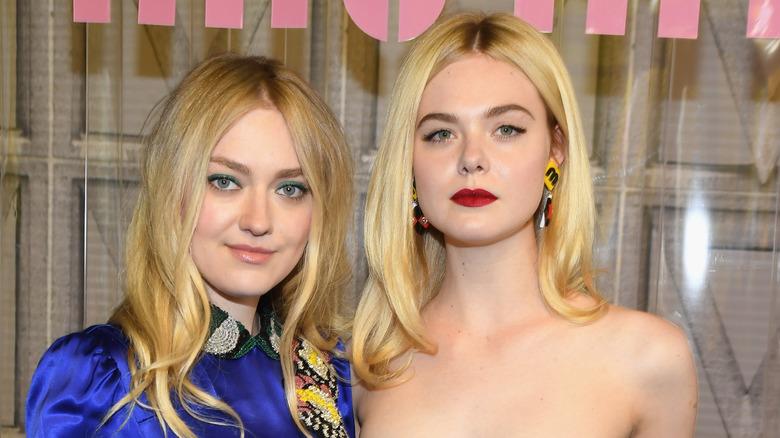 Elle and Dakota Fanning