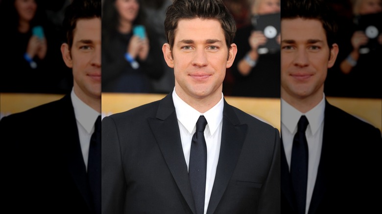 John Krasinksi smiling at event