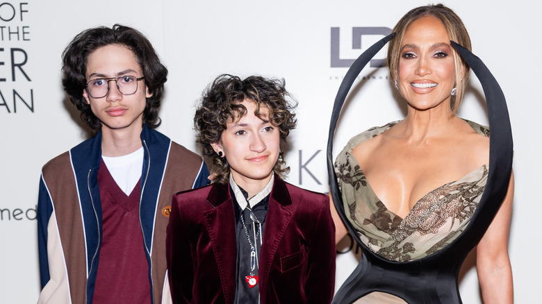 Max Muniz, Emme Muniz, and Jennifer Lopez