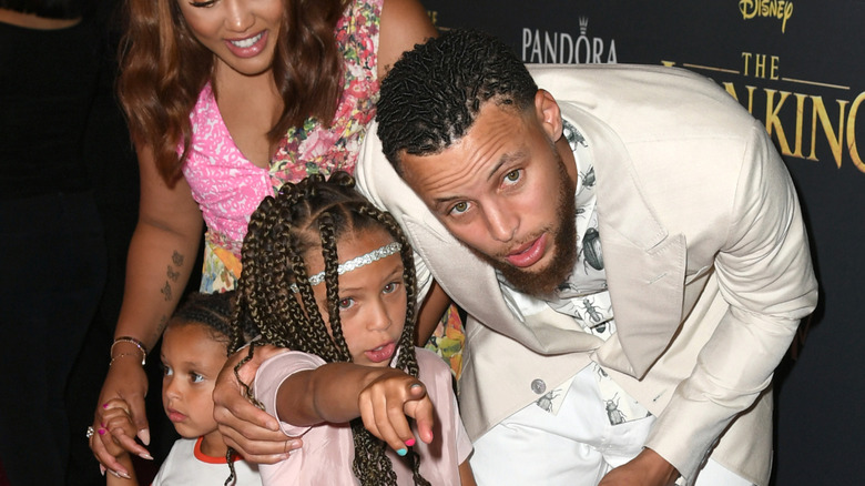 Steph Curry and Riley Curry talking