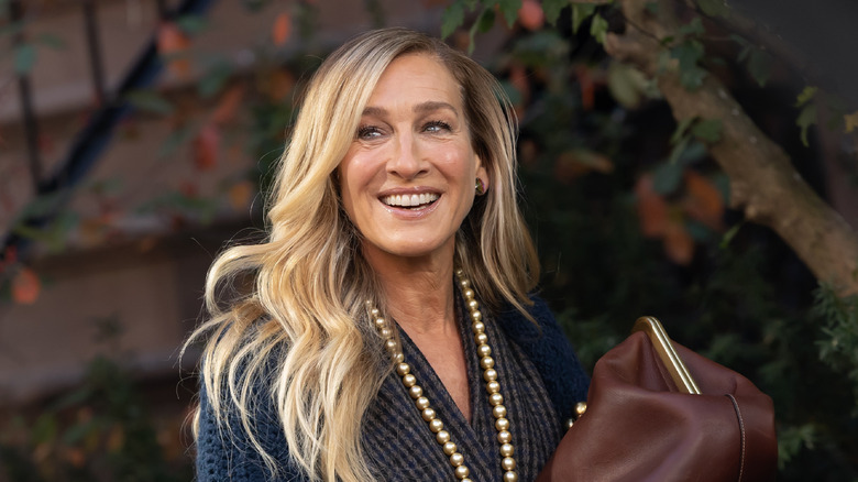 Sarah Jessica Parker wearing golden beaded necklace