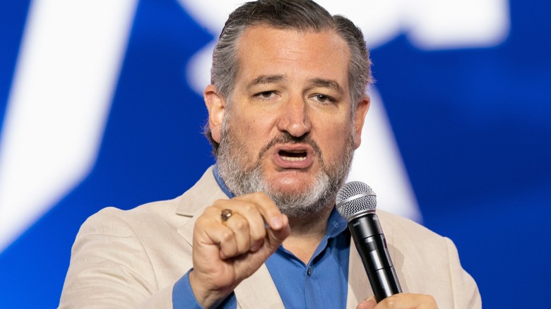 Ted Cruz speaking into mic