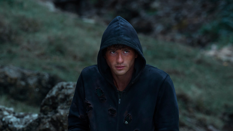 Alex Fitzalan as Seth Novak in The Wilds