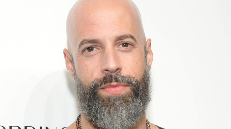 Chris Daughtry poses on the red carpet