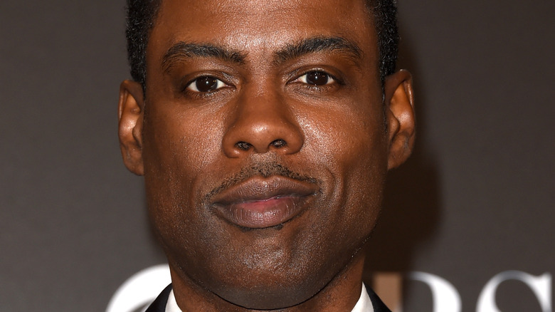 Chris Rock posing for photo