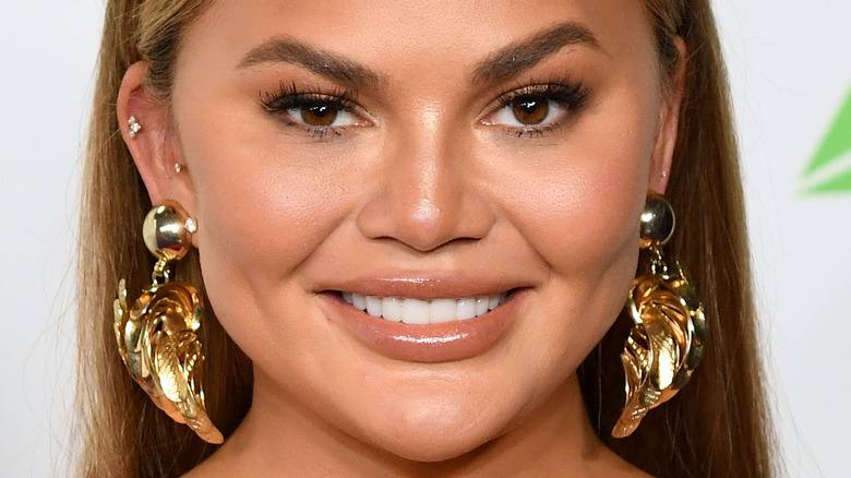 Chrissy Teigen close up