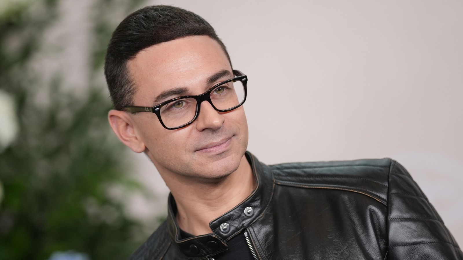 <a href="https://www.thelist.com/2260749/christian-sirianos-transformation-has-been-turning-heads/" target="_blank">Christian Siriano’s Transformation From Aspiring Fashion Designer To Red Carpet Mainstay</a>