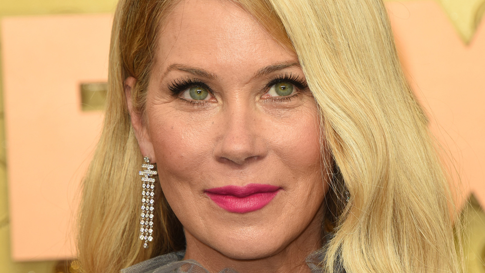 Review: 'Dead to Me' Gives Christina Applegate Her Best Role : NPR