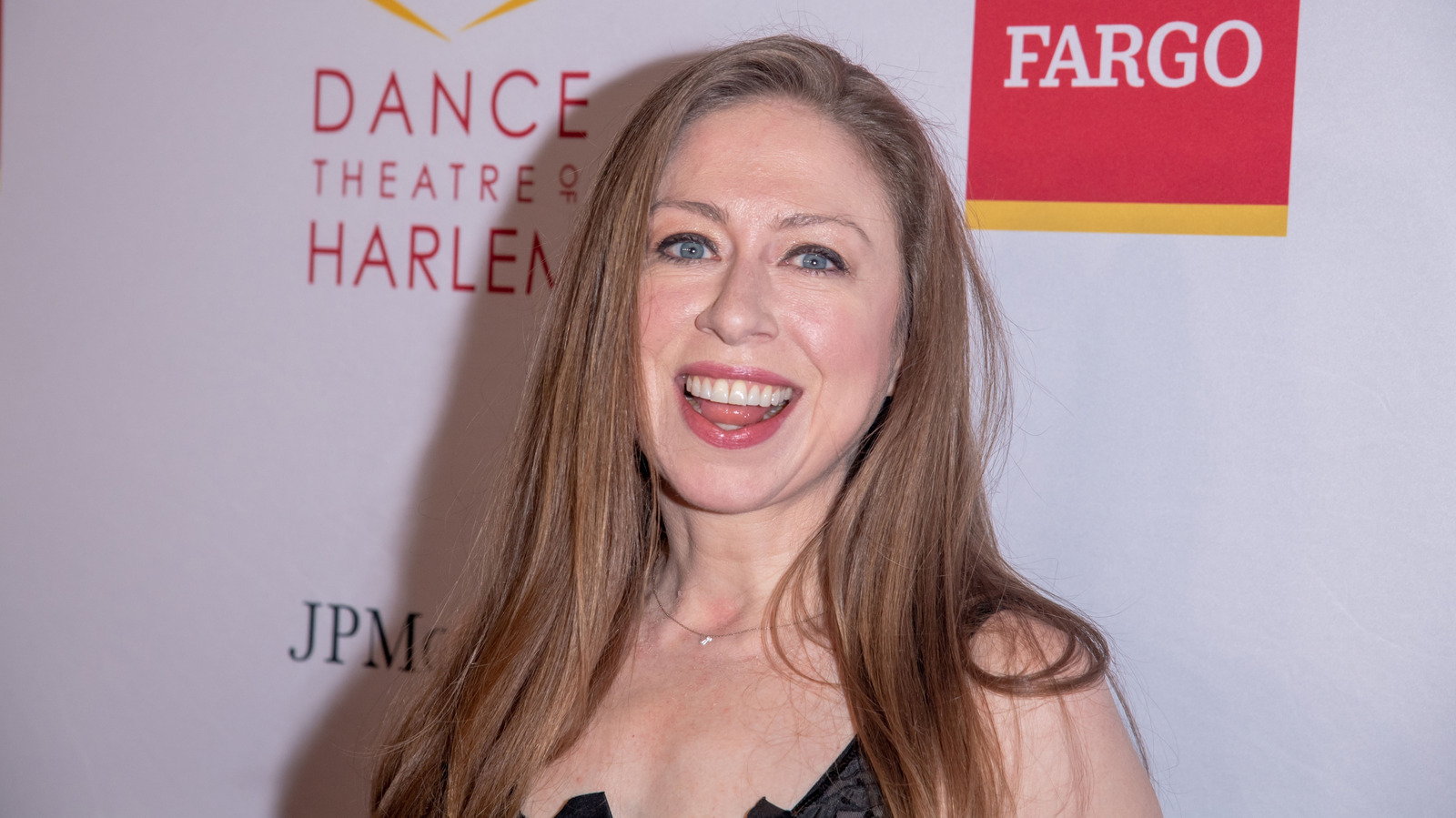 <a href="https://www.thelist.com/1726467/clinton-staffers-mixed-reactions-chelsea-clinton-internet-personality/" target="_blank">Clinton Staffers Have Wildly Mixed Opinions On Chelsea’s Fiery Social Media Personality</a>