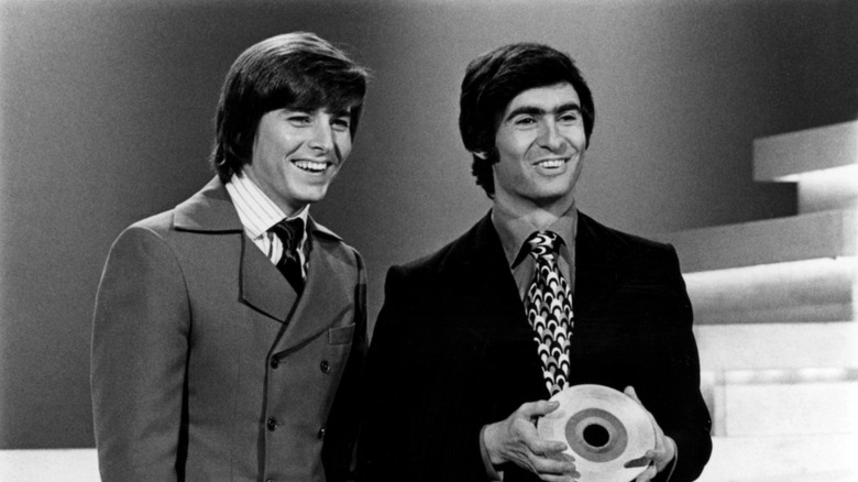 David Steinberg introduces teen idol Bobby Sherman (left) on the short lived ABC TV show 'Music Scene' in 1969 in Los Angeles, California.