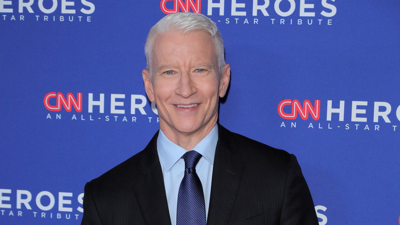 Anderson Cooper smiling at a red carpet event