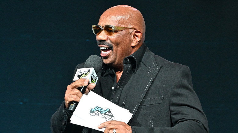 Steve Harvey hosts Invest Fest