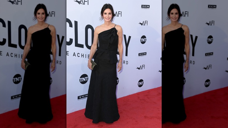 Courteney Cox smiling
