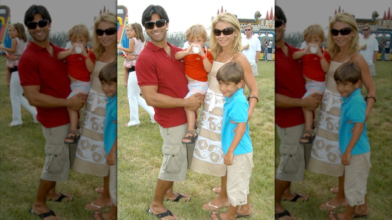 Mark Consuelos and Kelly Ripa took their sons to the park