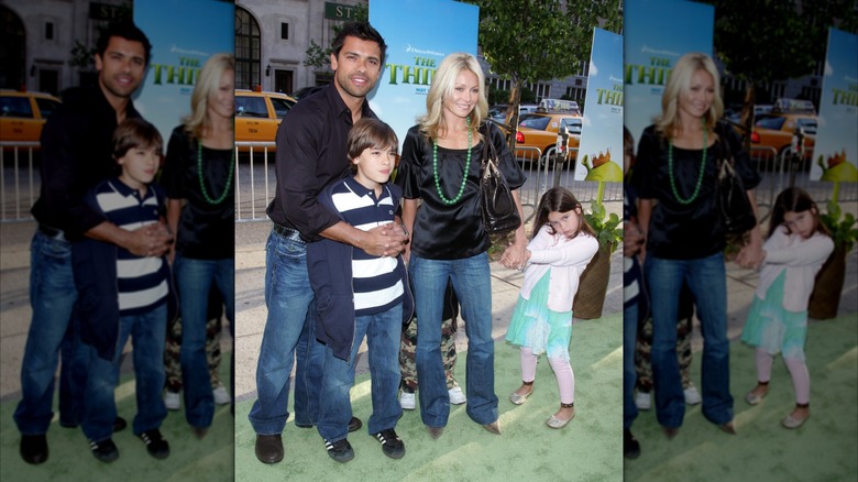 Mark Consuelos, Kelly Ripa, and their two kids see "Shrek the Third."