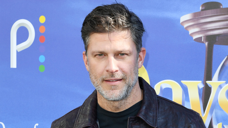 Greg Vaughan posing