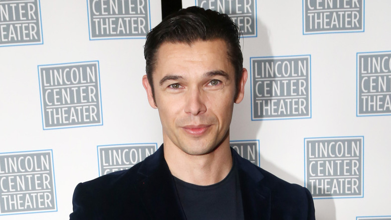 Paul Telfer at an event