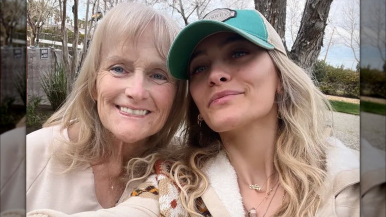 Debbie Rowe and Paris Jackson smiling for a selife.