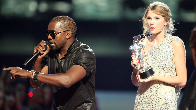 Kanye West interrupting Taylor Swift's VMAs win in 2009