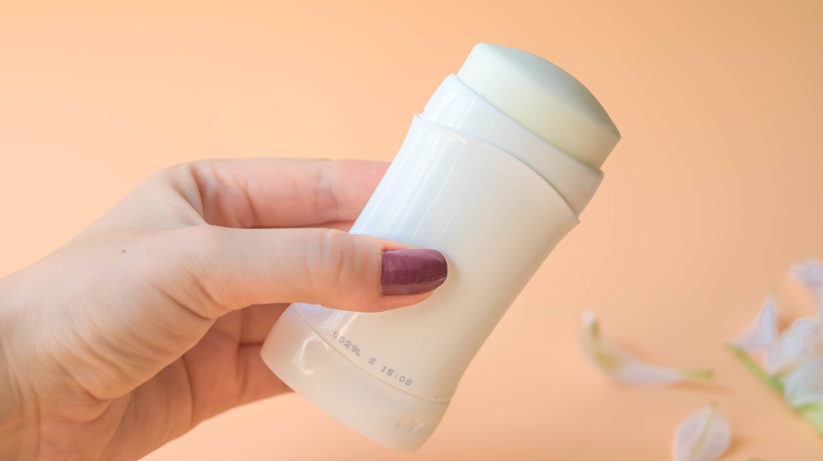 Deodorant Vs. Antiperspirant Which Should You Use?