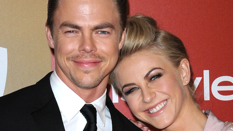 Julianne Hough and Derek Hough smiling