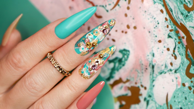 Turquoise nails