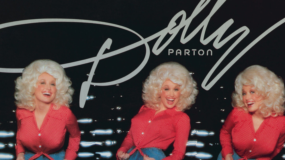 Dolly Parton in 1977