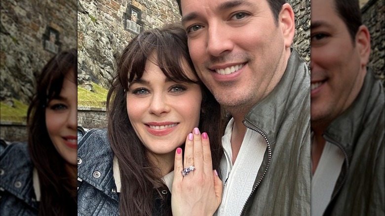 Zooey Deschanel and Jonathan Scott engagement selfie