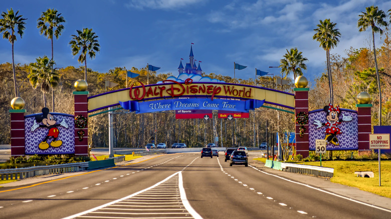 entrance to Disney World