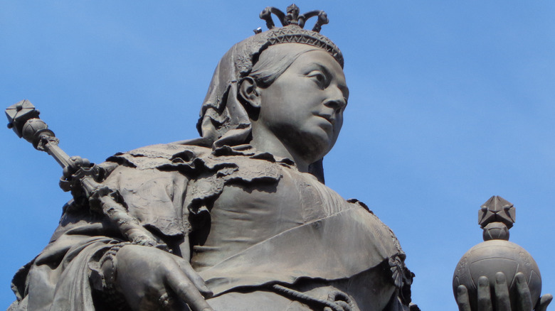 Statue of Queen Victoria