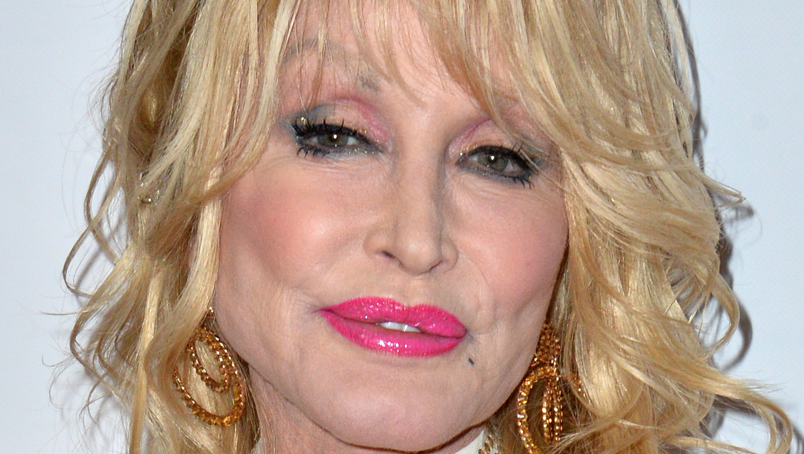 Dolly Parton Changes Her Mind About Accepting An Important Honor Dolly Parton Changes Her Mind About Accepting An Important Honor