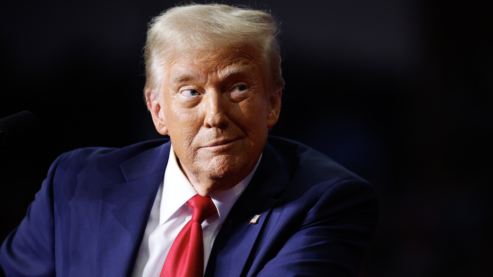<a href="https://www.thelist.com/2118907/donald-trump-most-egotistical-endeavors-of-second-term/" target="_blank">Donald Trump’s Most Egotistical Endeavors Of His Second Term (So Far)</a>