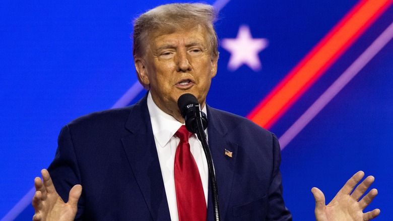 Donald Trump giving a speech