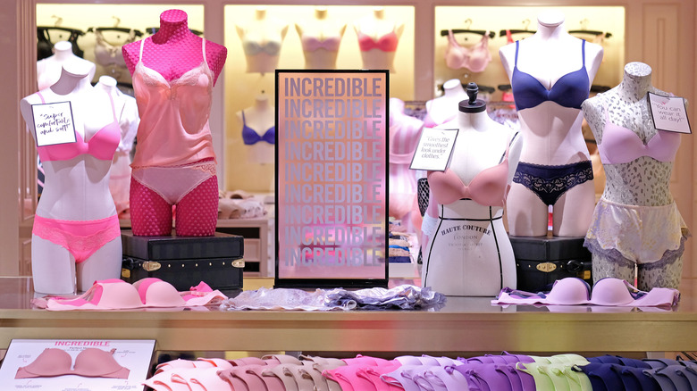 Don't Go Shopping At Victoria's Secret Until You Read This