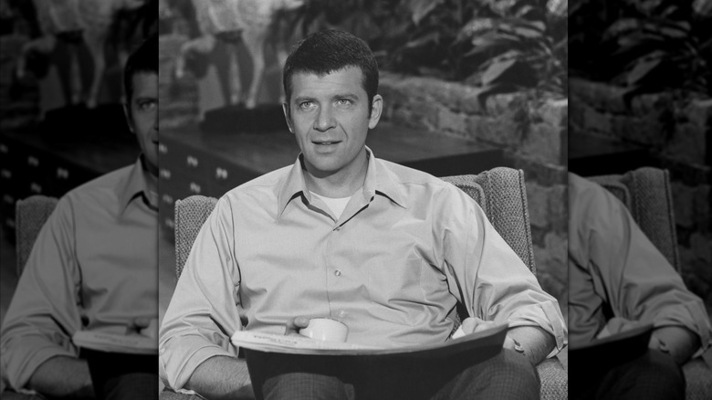 Robert Reed in an episode of "The Brady Bunch" circa 1970