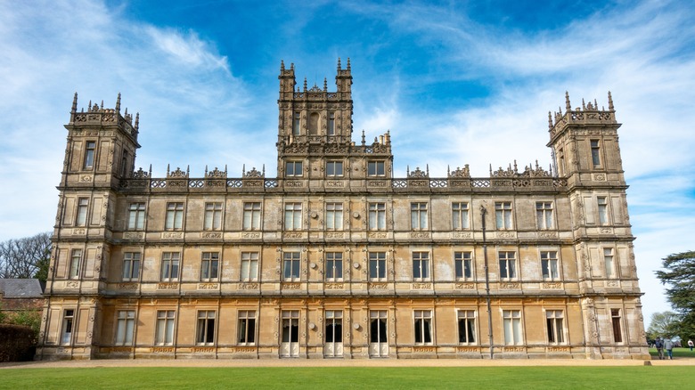 Highclere Castle (Downton Abbey) 