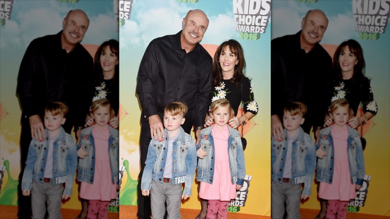 Dr. Phil and Robin McGraw at the Kids Choice Awards in 2016 with their grandkids