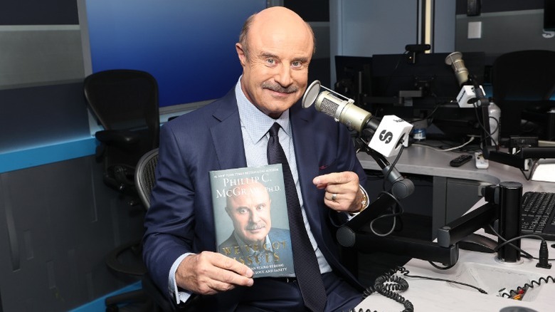Dr. Phil McGraw visits SiruisXM Studios in New York City, NY (2024)