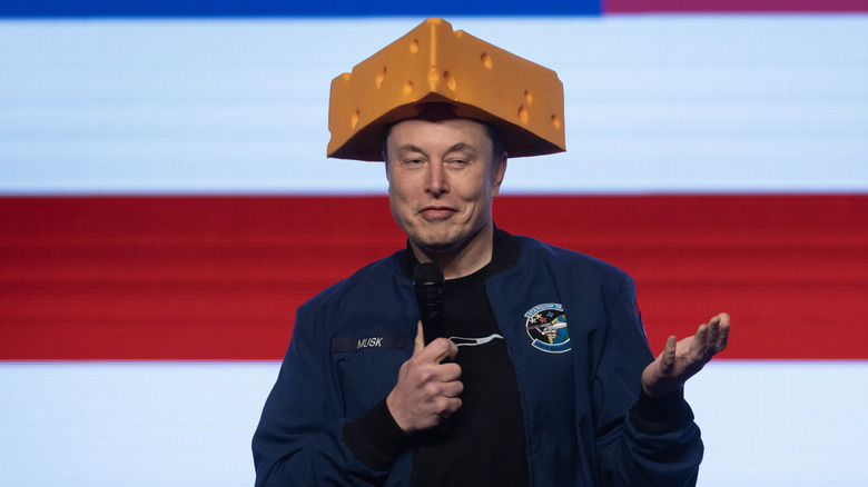 Elon Musk at the KI Convention Center