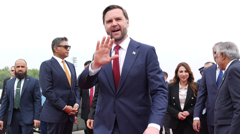 Vice President JD Vance (C) arrives for talks with Iranian officials on April 11, 2026 at Islamabad, Pakistan.