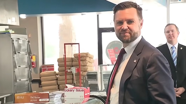 JD Vance ordering donuts at Holt's Sweet Shop in Valdosta, Georgia.