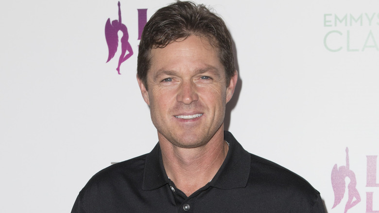 Eric Close posing 