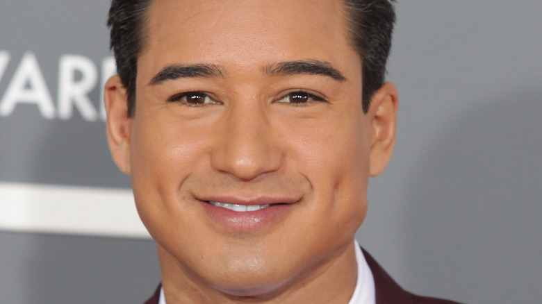 Mario Lopez smiling