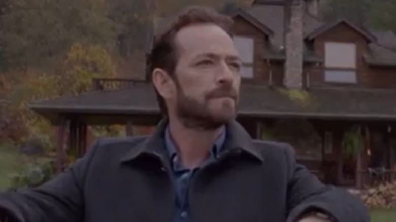Luke Perry as Avery Ford in "Love in Paradise"