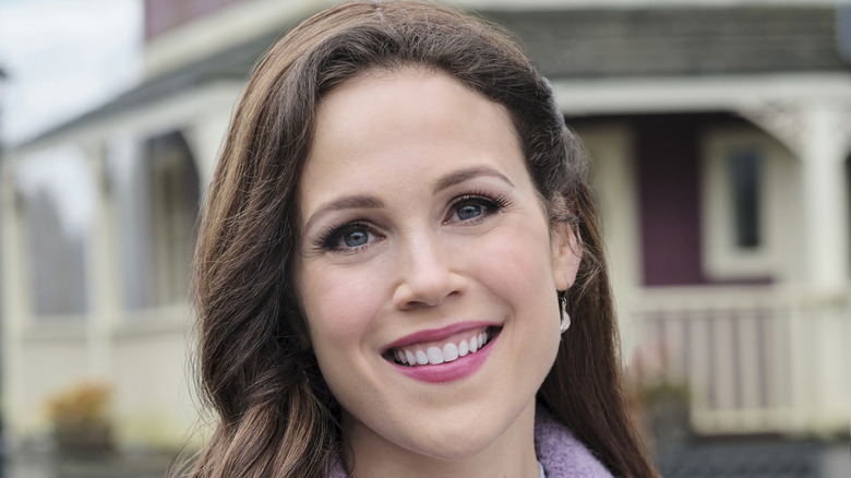Erin Krakow in When Calls the Heart