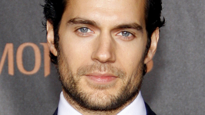 Henry Cavill posing