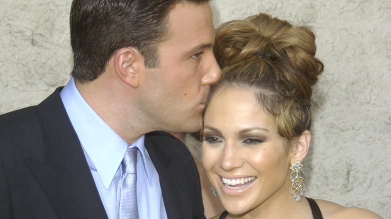 Ben Affleck kissing Jennifer Lopez