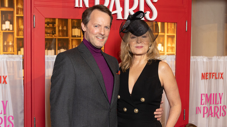 Russell Thomas and Kim Cattrall at a Netflix premiere