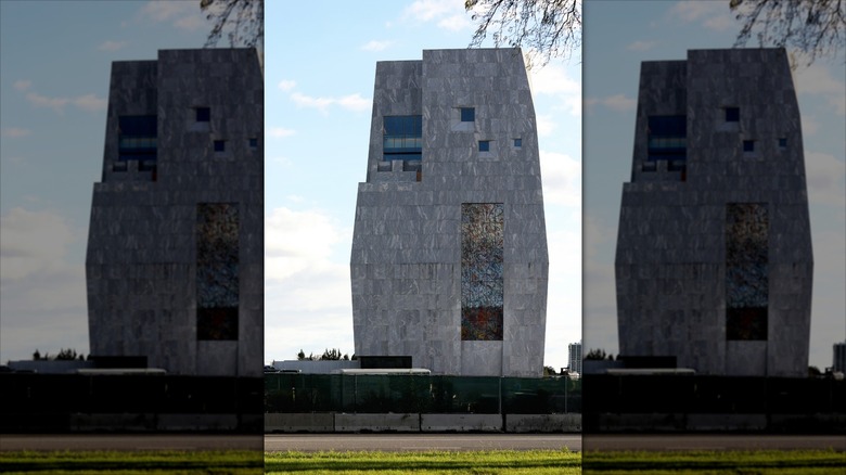 A photo of the outside of the Obama Presidential Center