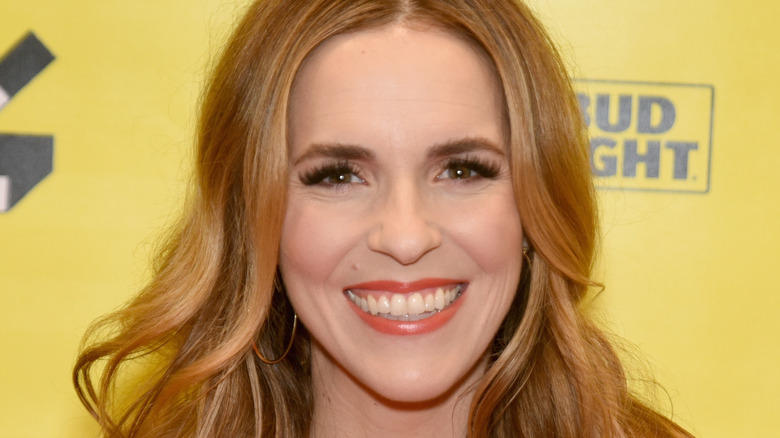 Rachel Hollis smiling